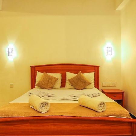 Oak Ray La Ella Breeze Hotel Bagian luar foto
