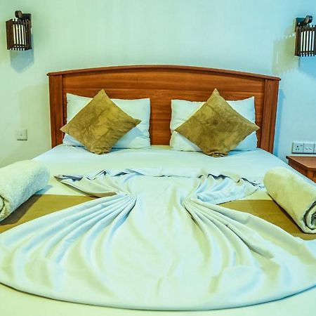 Oak Ray La Ella Breeze Hotel Bagian luar foto