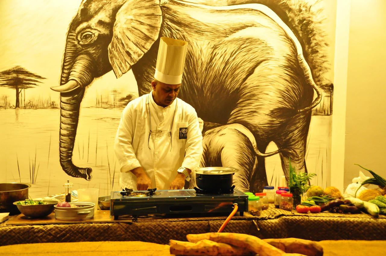 Oak Ray La Ella Breeze Hotel Bagian luar foto