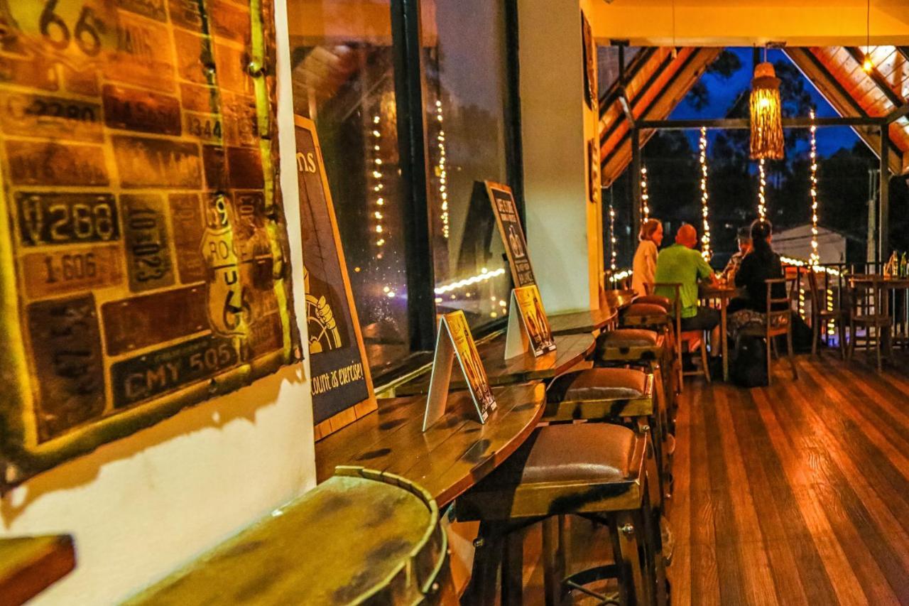 Oak Ray La Ella Breeze Hotel Bagian luar foto