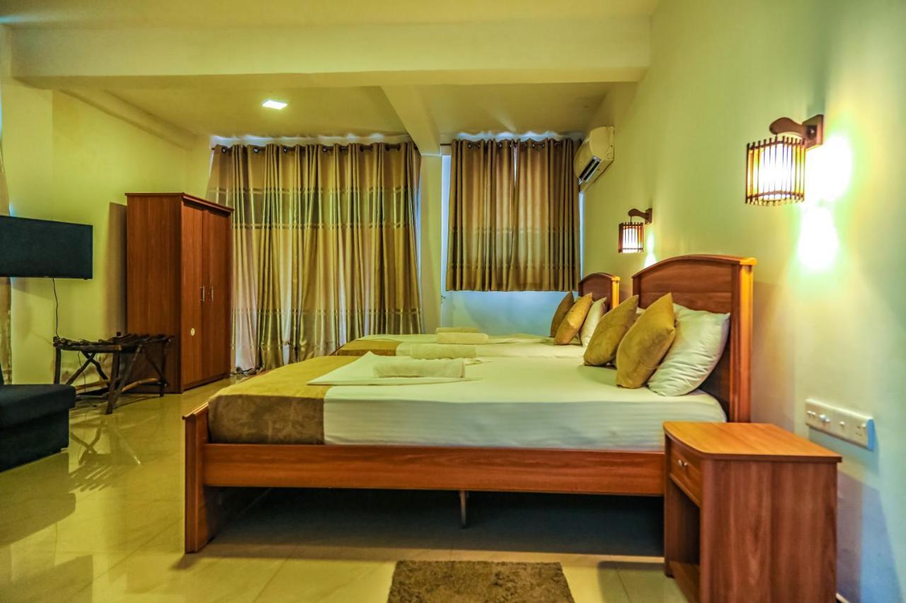 Oak Ray La Ella Breeze Hotel Bagian luar foto
